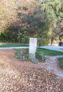 Grabstele Friedhof Eckersdorf